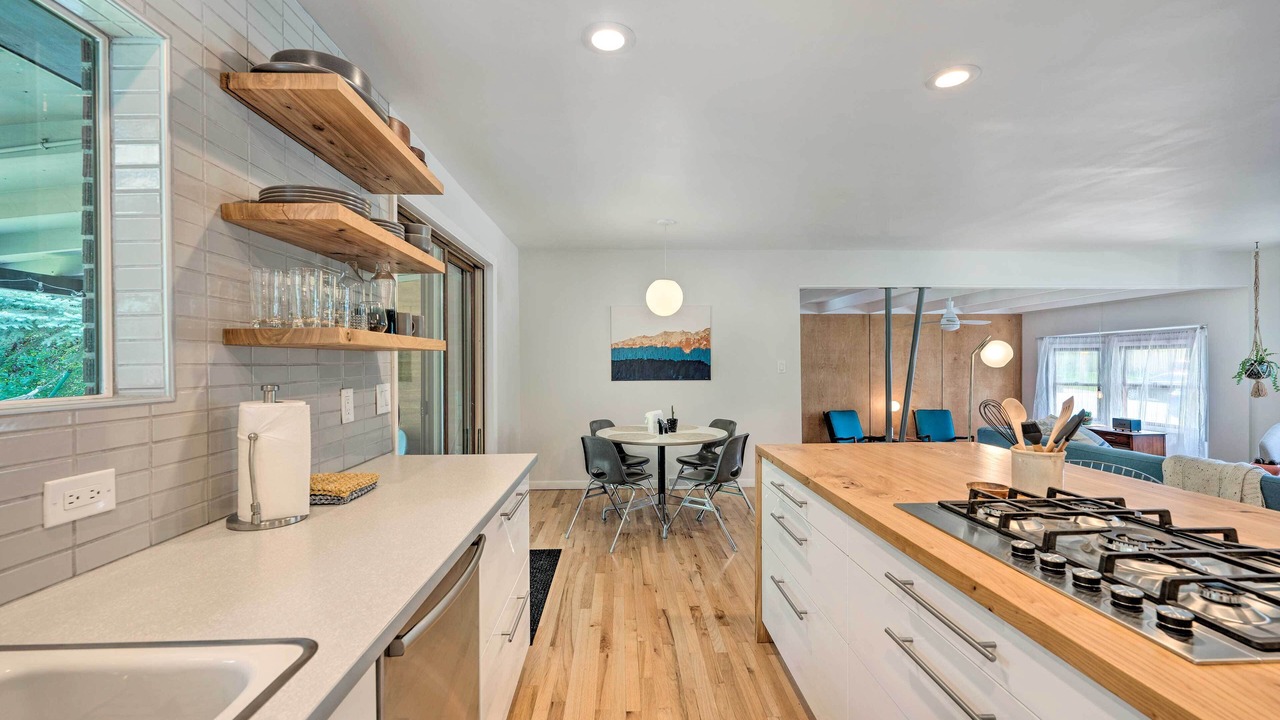 Photo of Kitchen in Baseline Sub