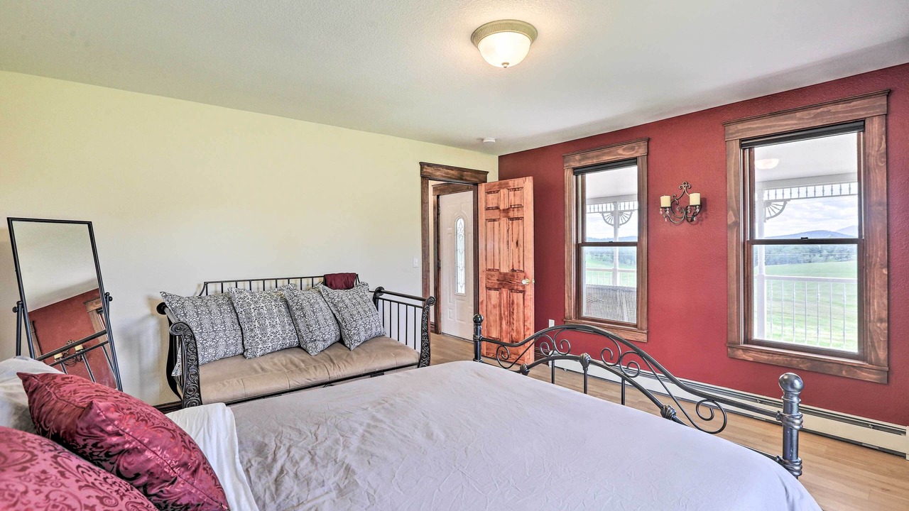 Photo of Bedroom in Conifer