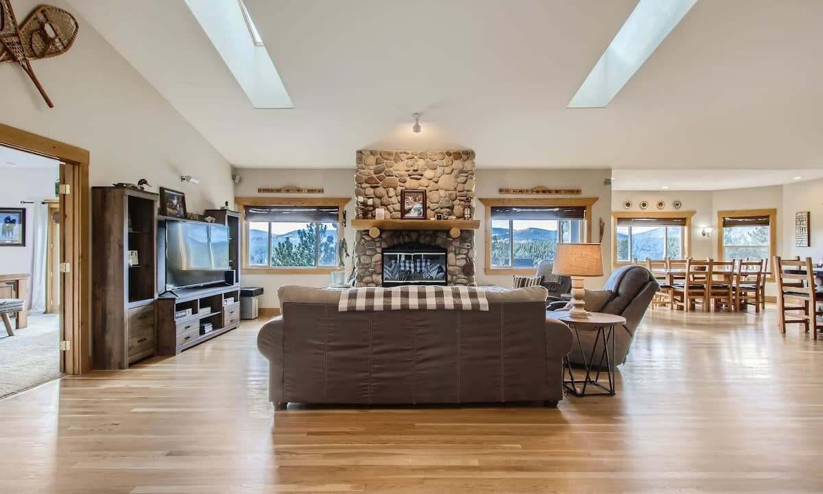 Photo of Livingroom in Black Hawk