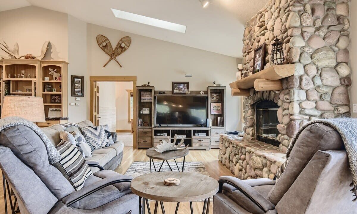 Photo of Livingroom in Black Hawk