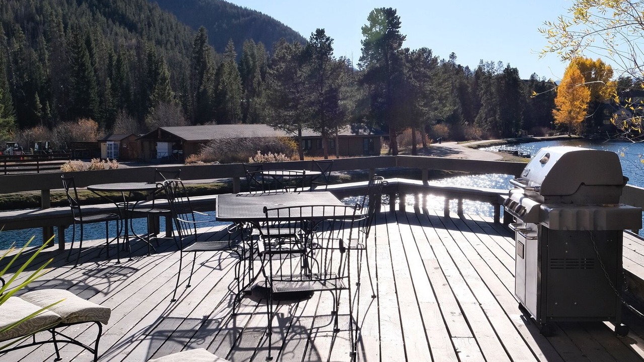 Photo of Outdoor in Lakeside Village