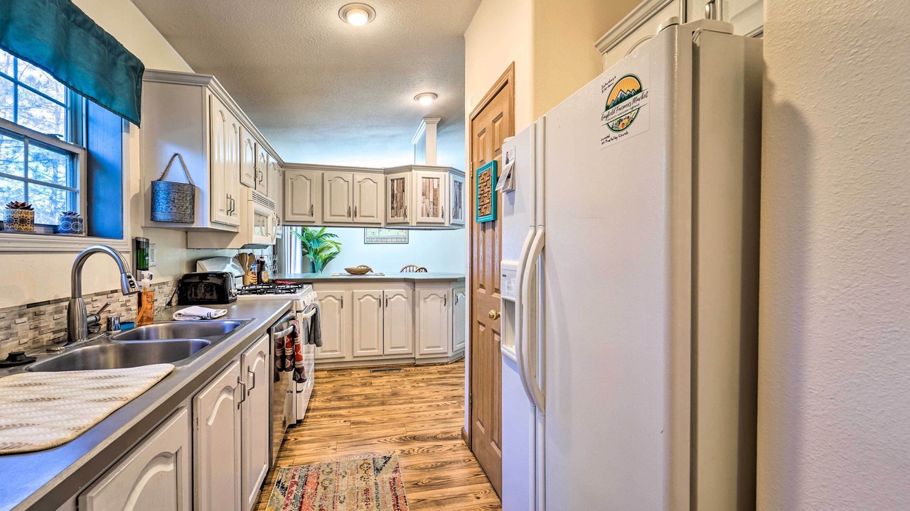Photo of Kitchen in Forest Lakes