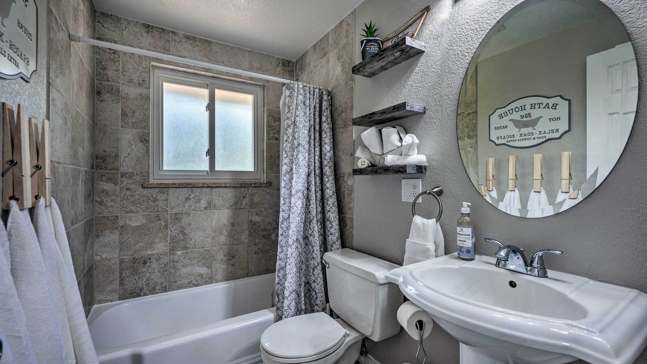 Photo of Bathroom in Lamar Heights Area