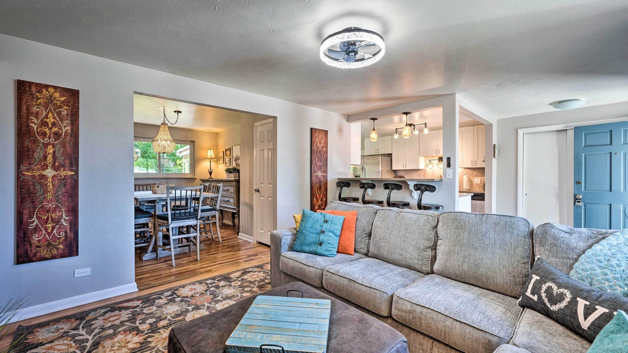Photo of Livingroom in Lamar Heights Area