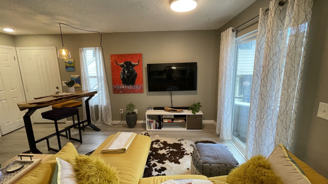 Photo of Livingroom in Foothills
