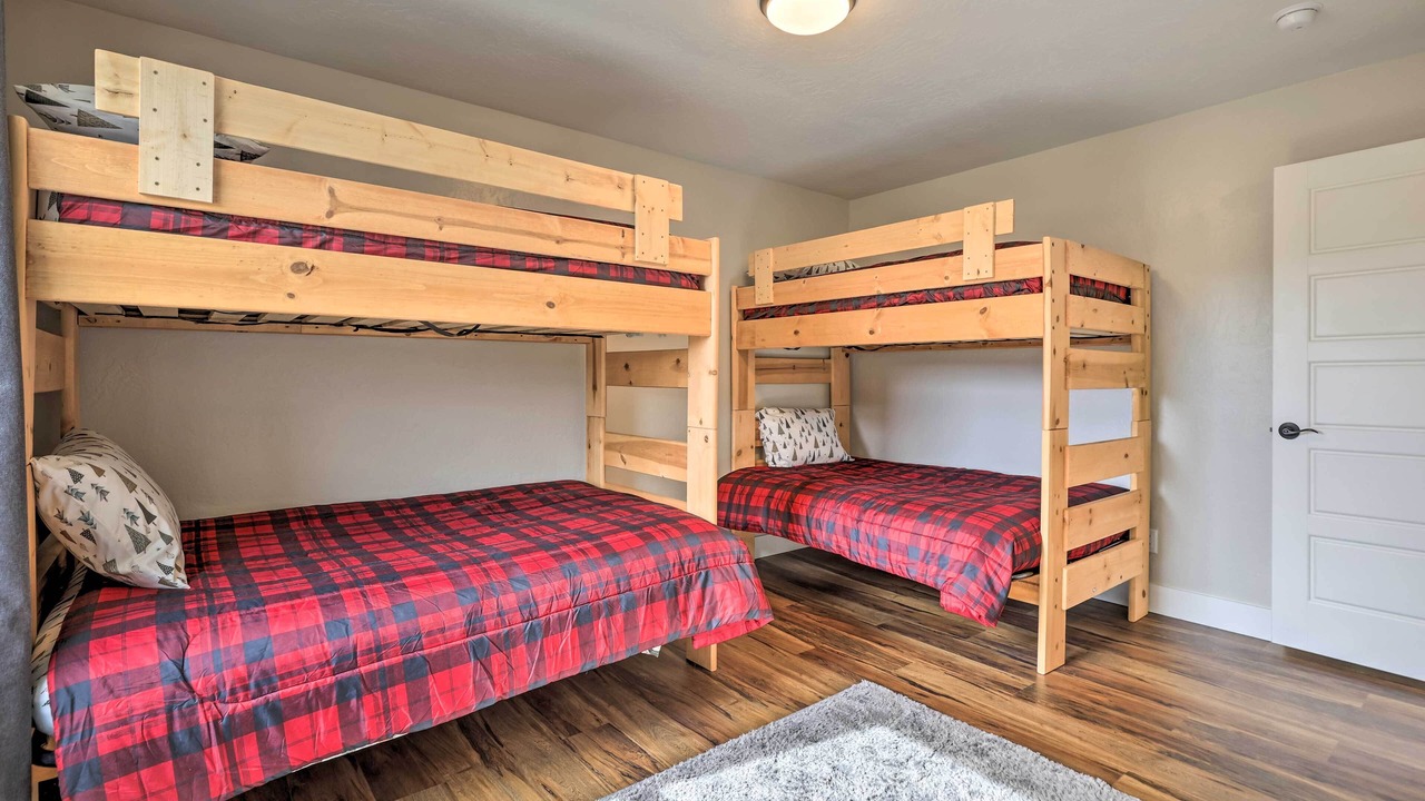 Photo of Bedroom in Grand Elk Ranch