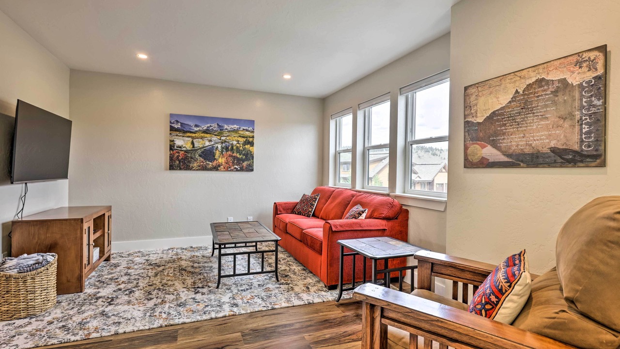 Photo of Livingroom in Grand Elk Ranch