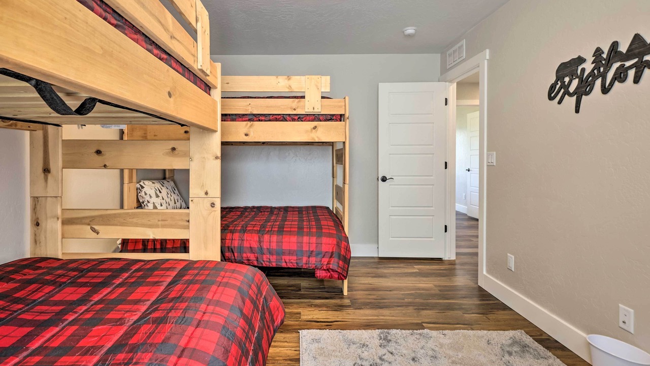 Photo of Bedroom in Grand Elk Ranch