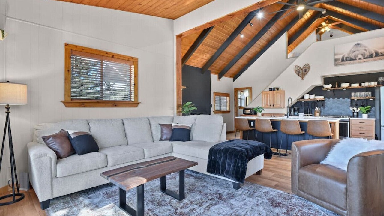 Photo of Bedroom in Divide