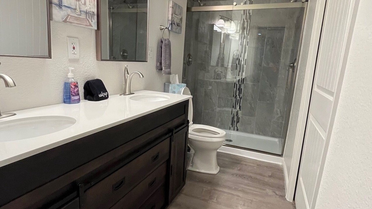 Photo of Bathroom in Oak Park