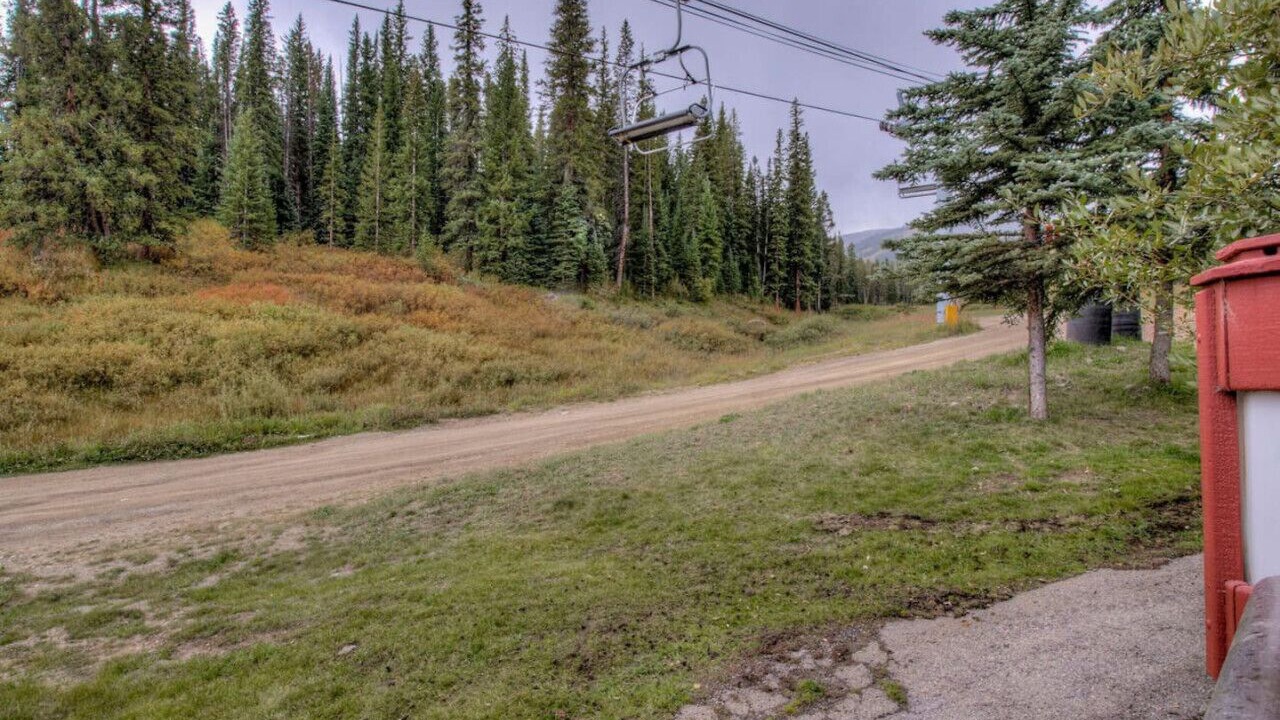 Photo of Others in Peak 9
