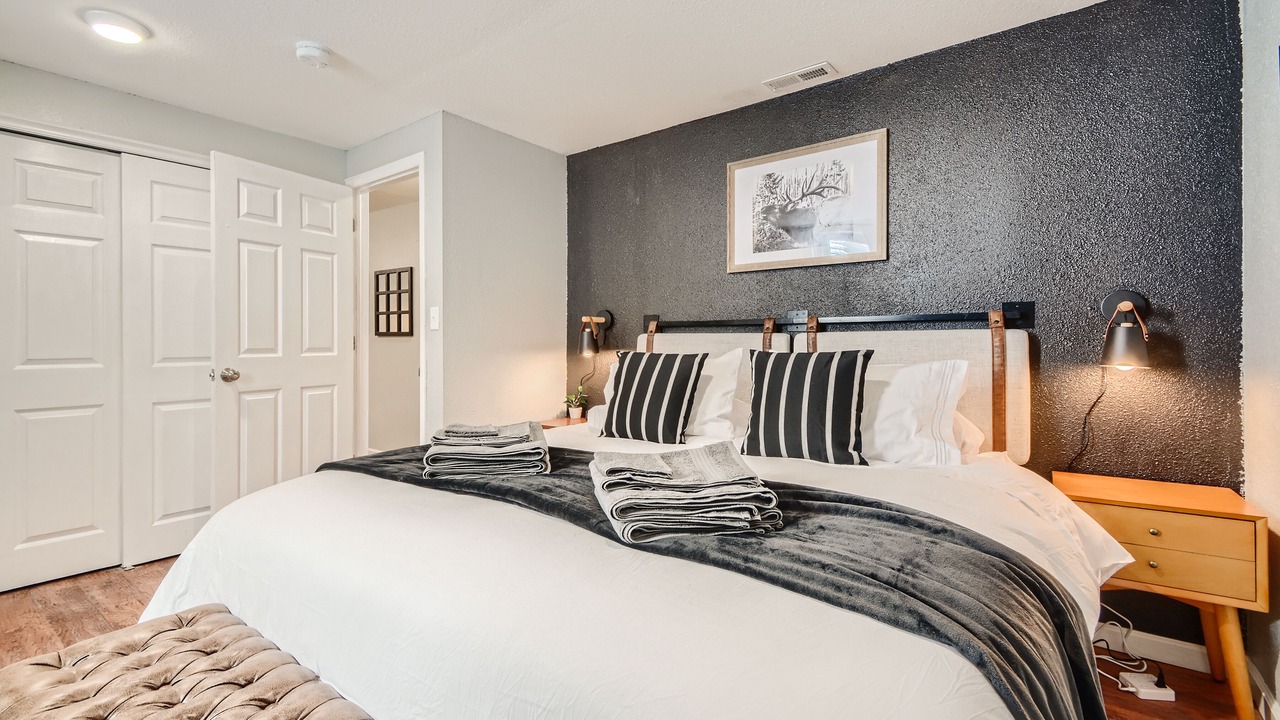 Photo of Bedroom in Dupont