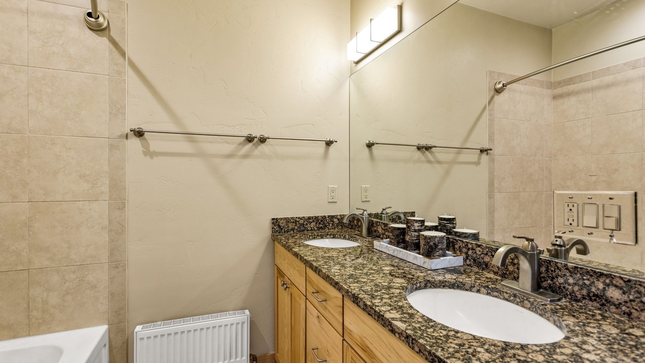 Photo of Bathroom in Carbondale