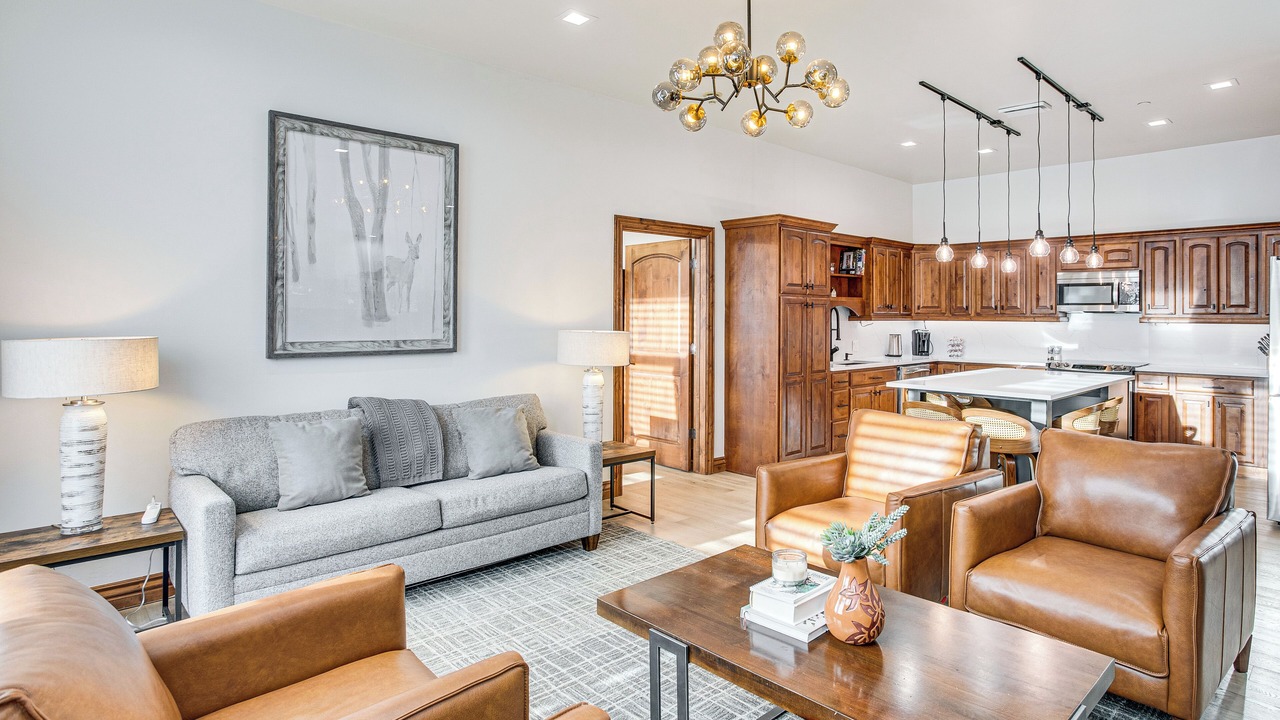 Photo of Livingroom in Edwards