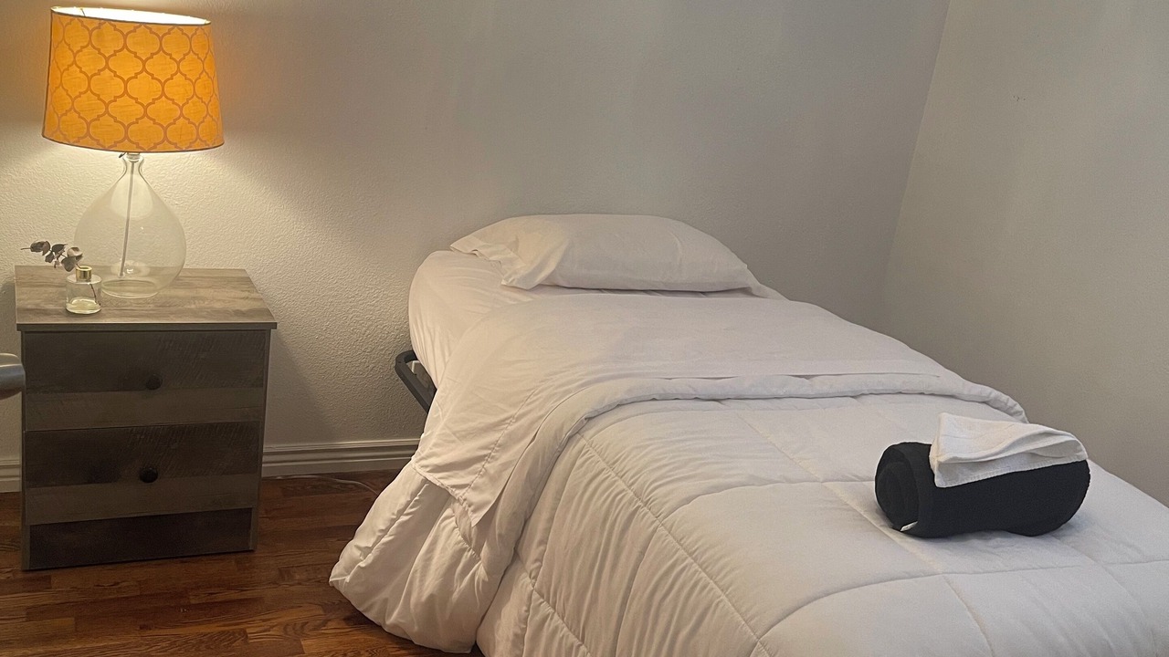 Photo of Bedroom in Aurora