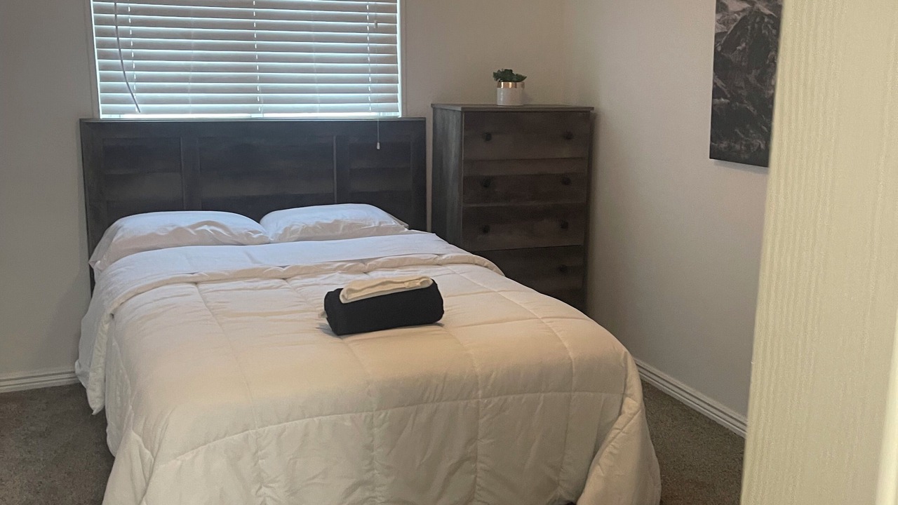 Photo of Bedroom in Aurora