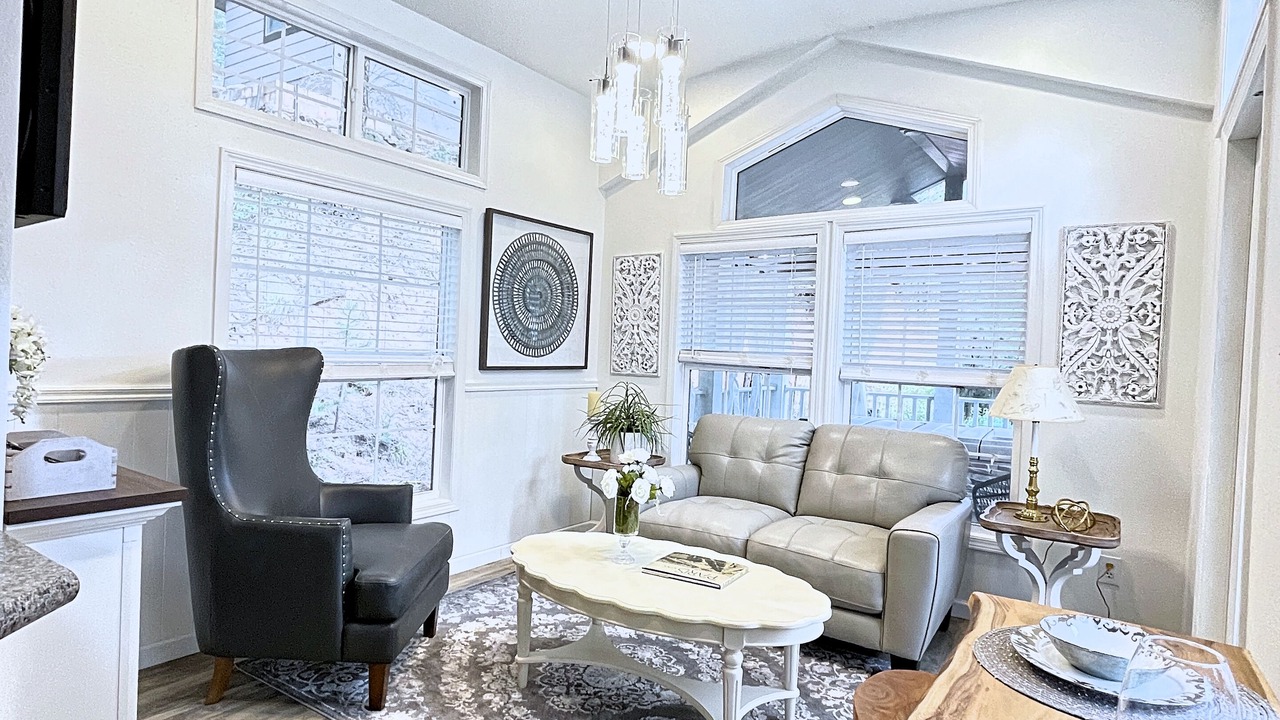 Photo of Livingroom in Woodland Park