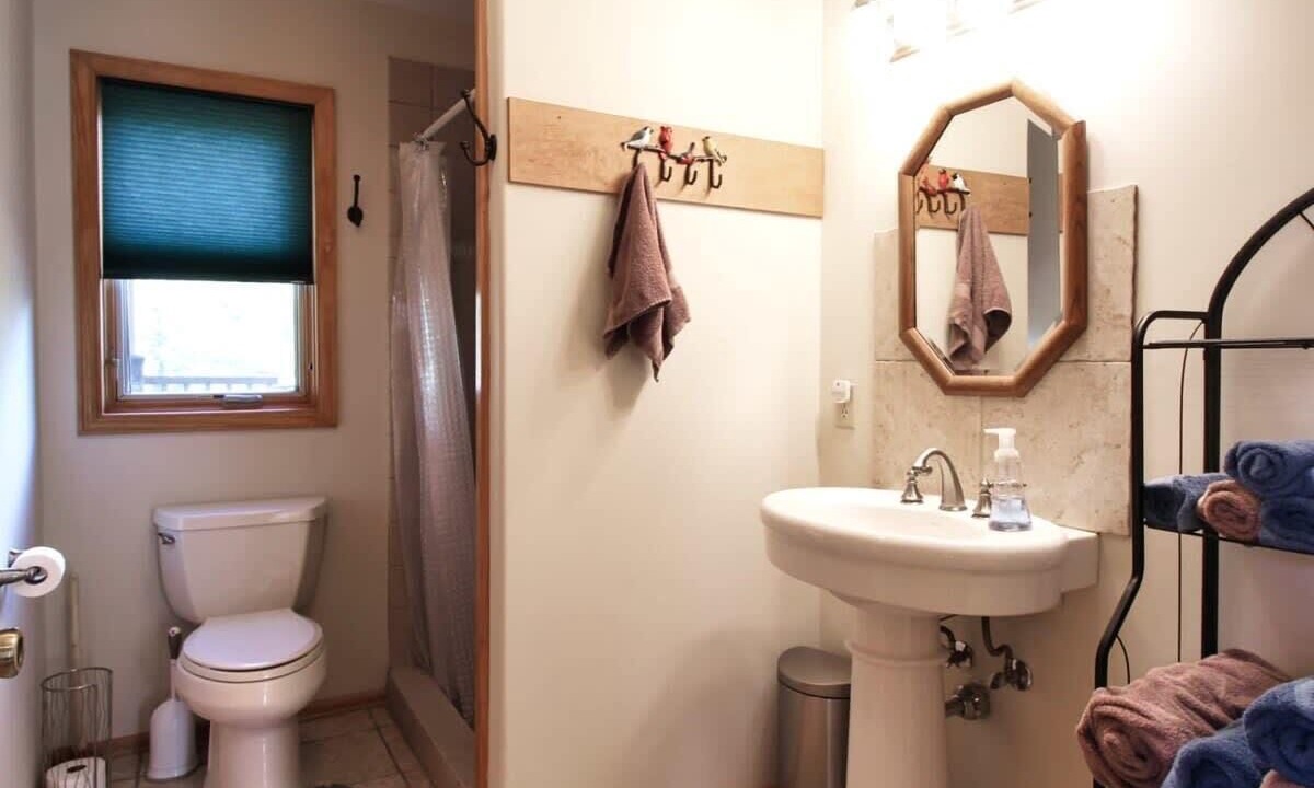Photo of Bathroom in Twin Lakes