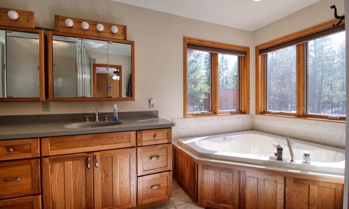 Photo of Bathroom in Twin Lakes