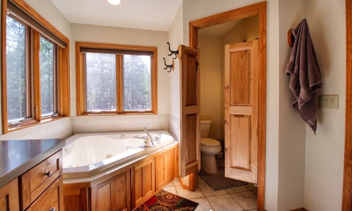 Photo of Bathroom in Twin Lakes
