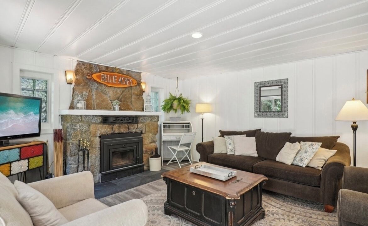 Photo of Livingroom in Idaho Springs