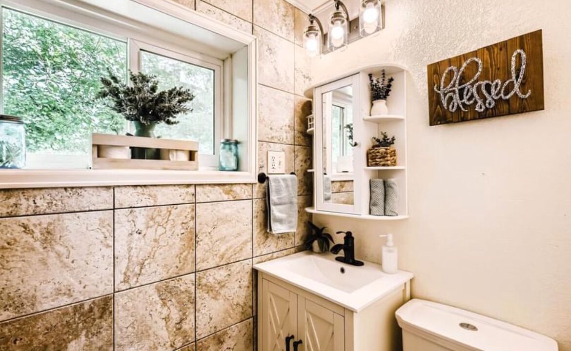 Photo of Bathroom in Idaho Springs