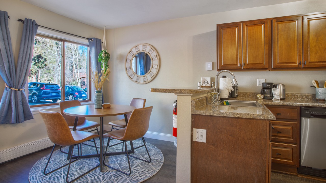 Photo of Kitchen in Four O'Clock