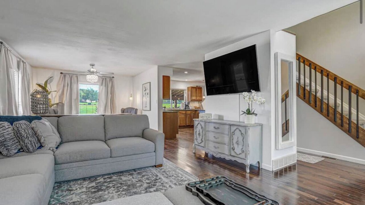 Photo of Livingroom in Village Seven