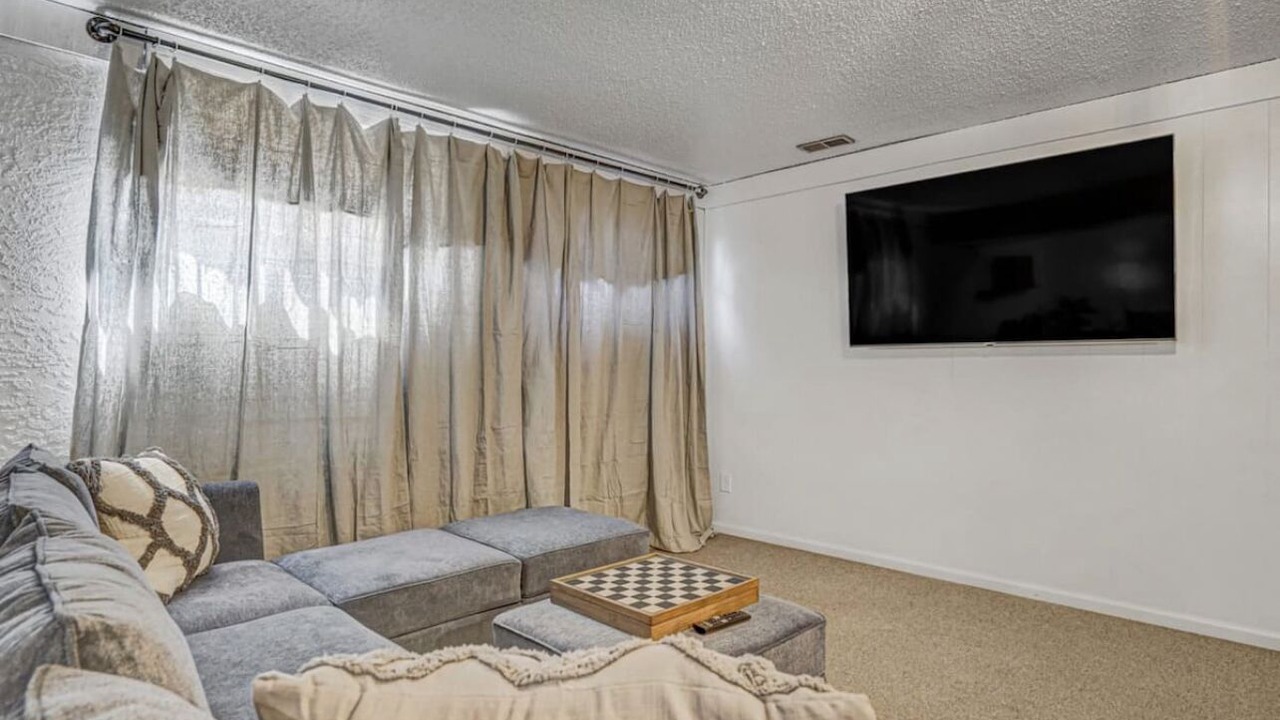 Photo of Livingroom in Village Seven