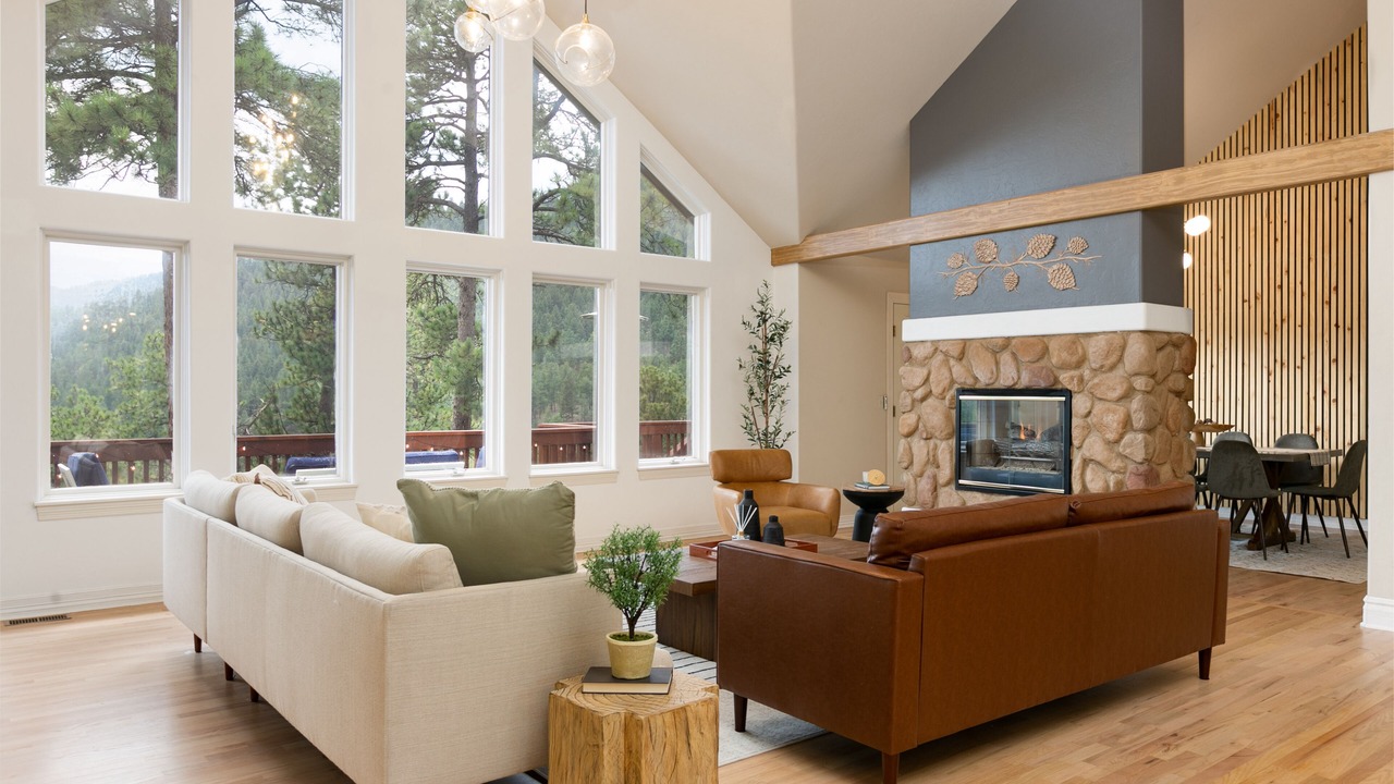 Photo of Livingroom in Woodland Park