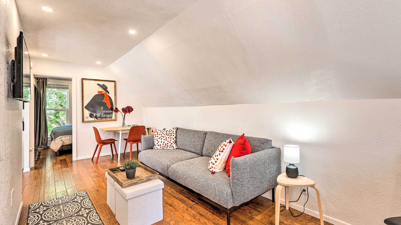 Photo of Livingroom in Baker