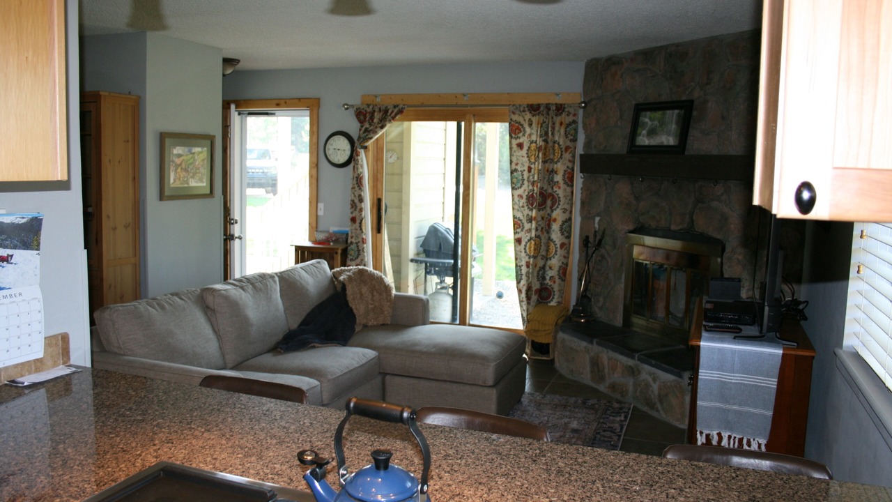Photo of Livingroom in Fraser