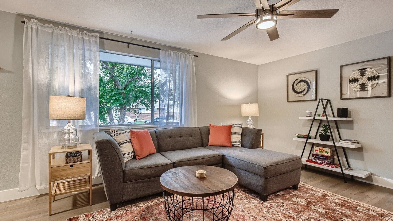 Photo of Livingroom in Lamar Heights Area