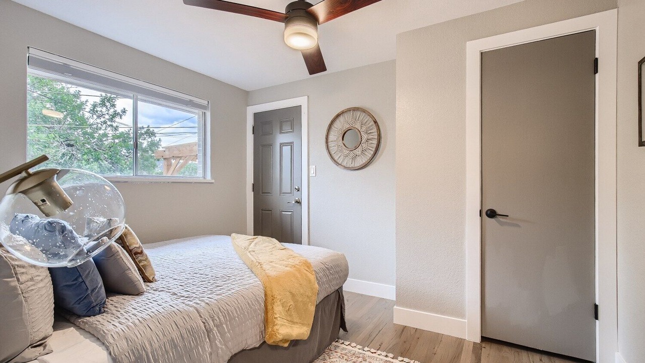 Photo of Bedroom in Lamar Heights Area