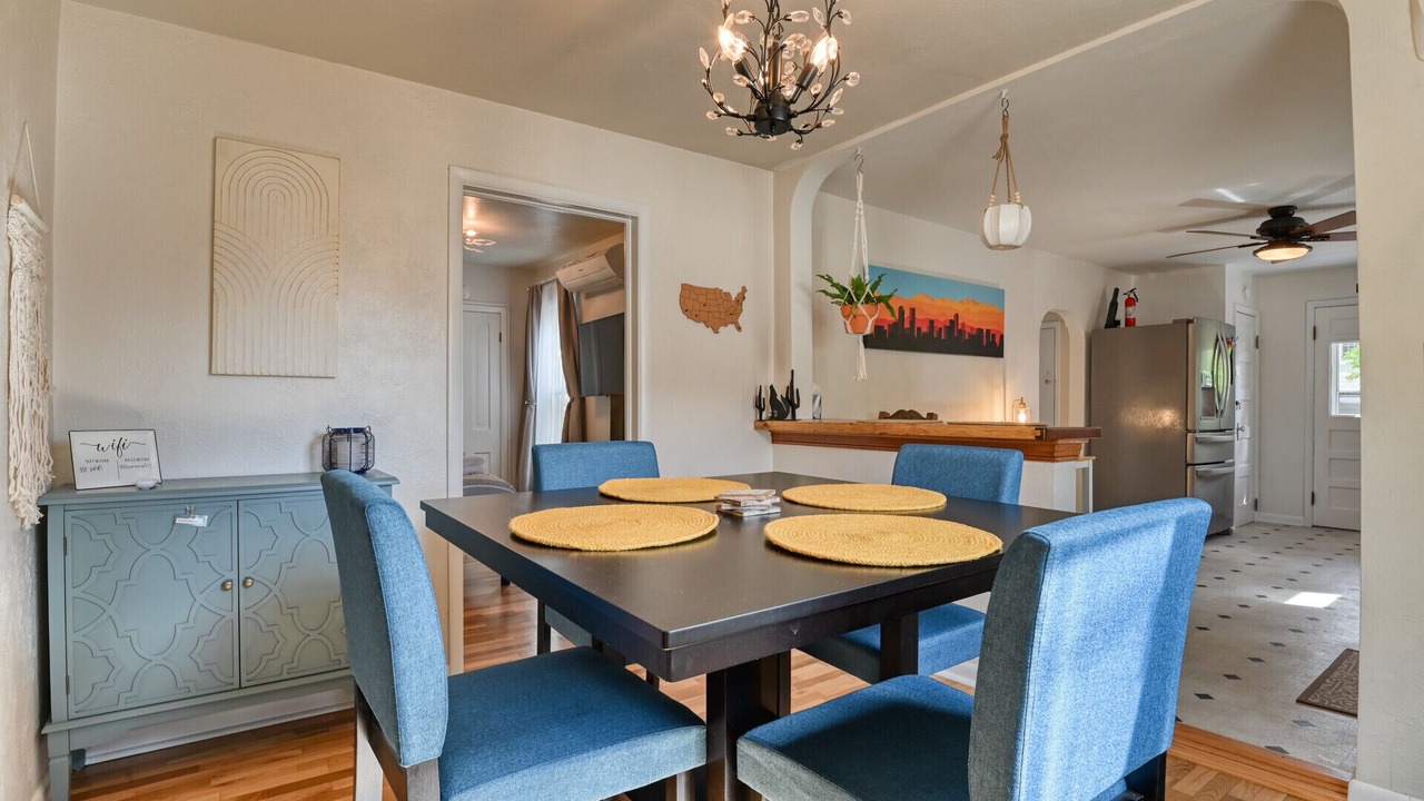 Photo of Livingroom in Central Colorado Springs