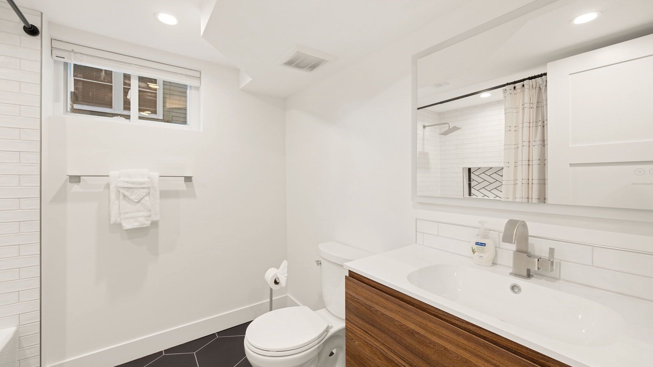 Photo of Bathroom in University Park
