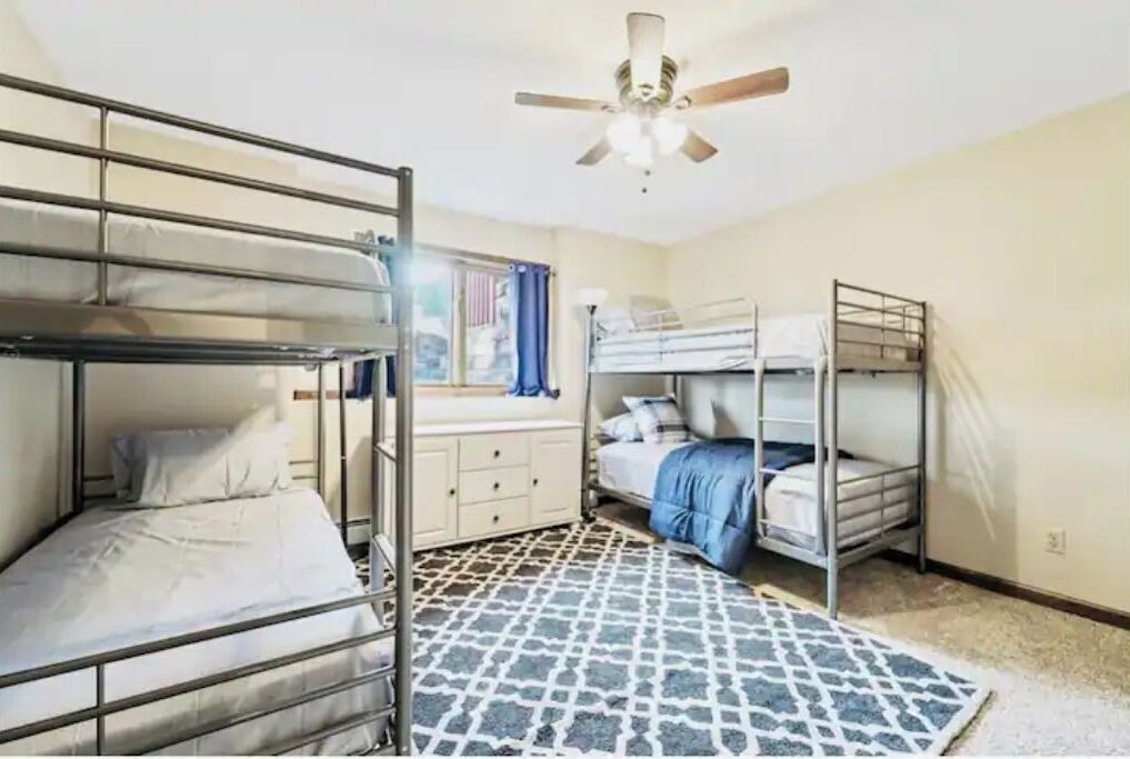 Photo of Bedroom in Larkspur