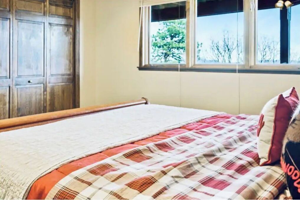 Photo of Bedroom in Larkspur