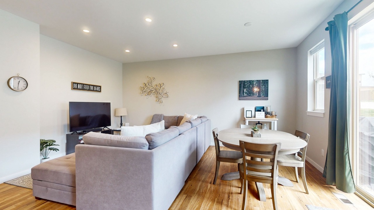 Photo of Livingroom in Gypsum
