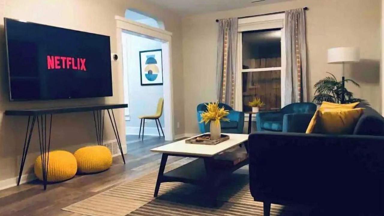 Photo of Livingroom in Edgewater