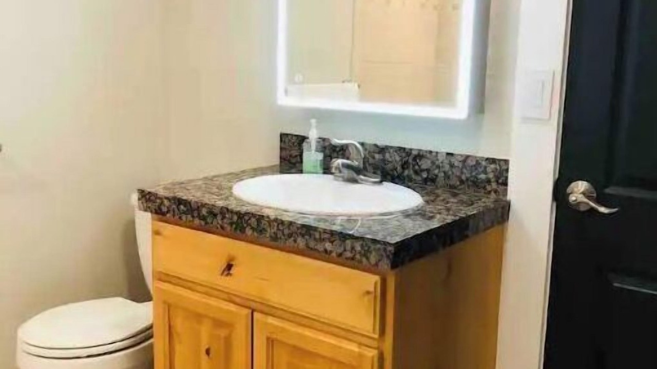 Photo of Bathroom in Edgewater
