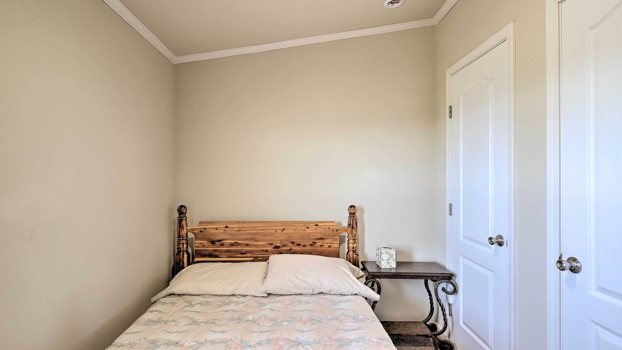 Photo of Bedroom in Del Norte
