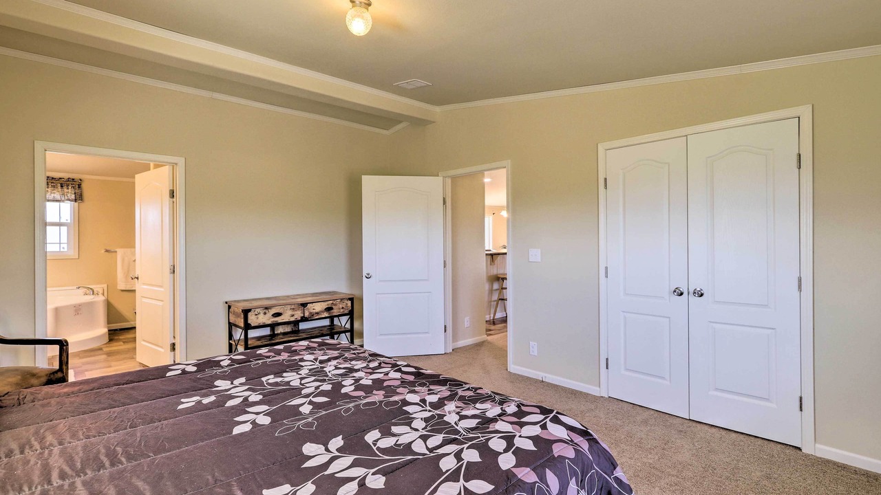 Photo of Bedroom in Del Norte