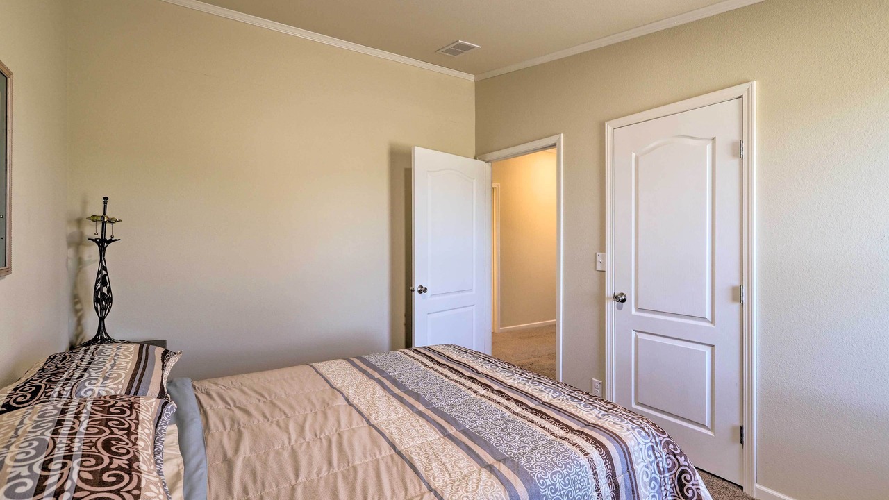 Photo of Bedroom in Del Norte