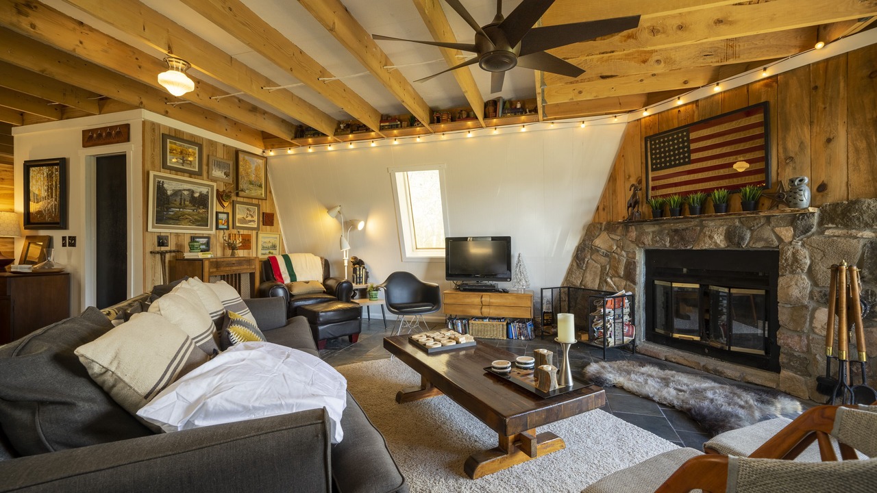 Photo of Livingroom in Stagetop