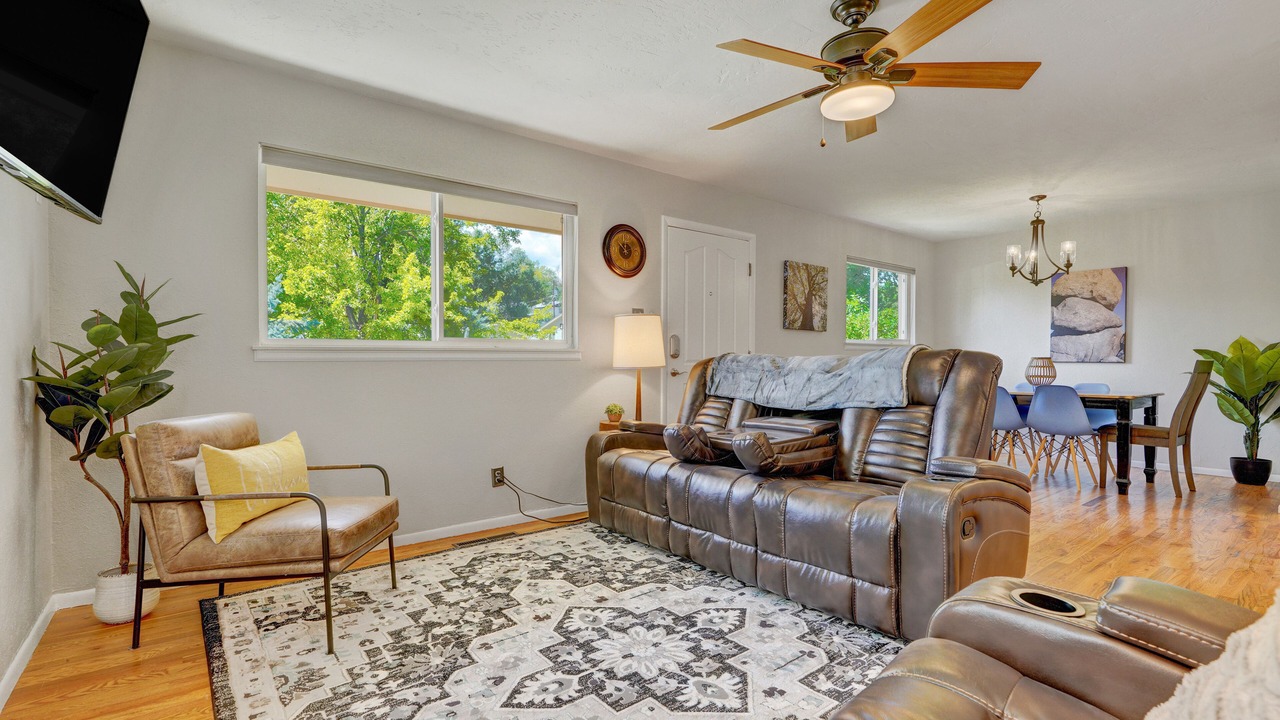 Photo of Livingroom in West Colorado Springs