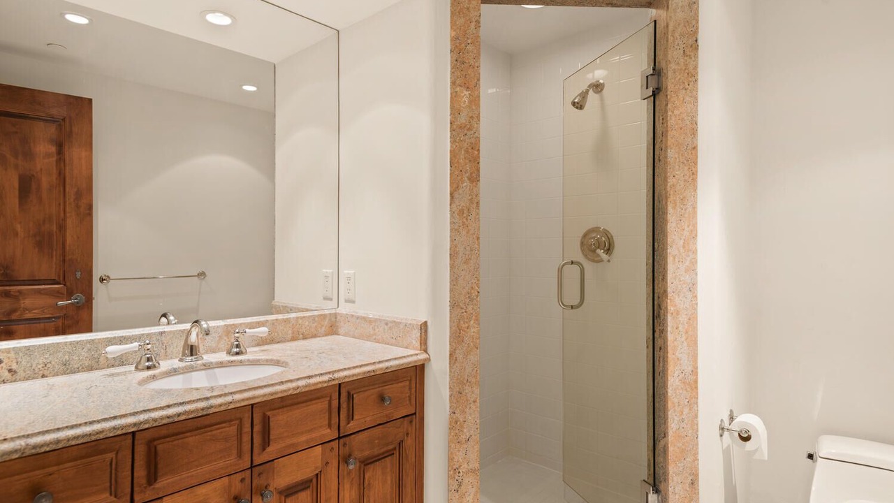 Photo of Bathroom in Aspen
