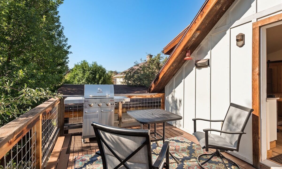 Photo of Outdoor in Carbondale