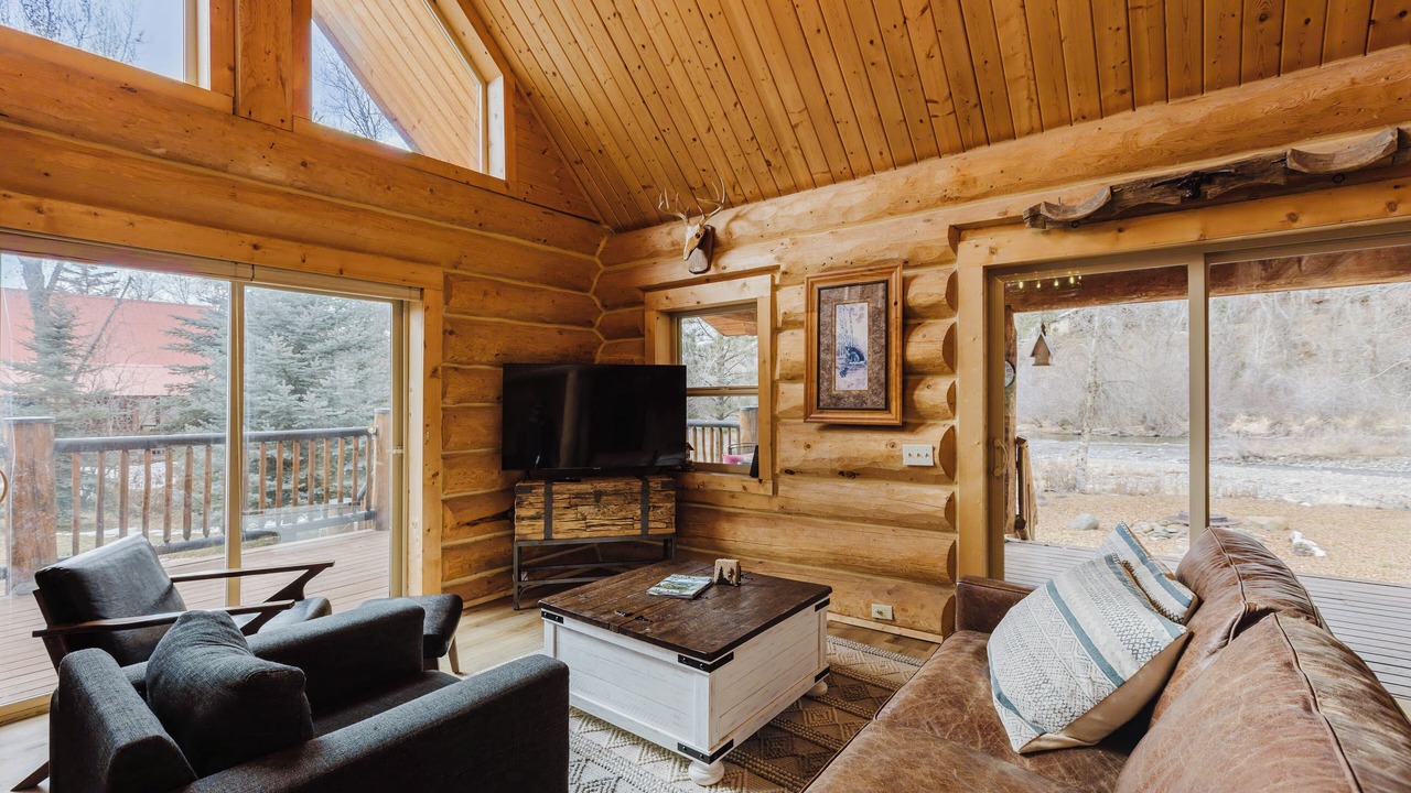 Photo of Livingroom in San Juan River Village