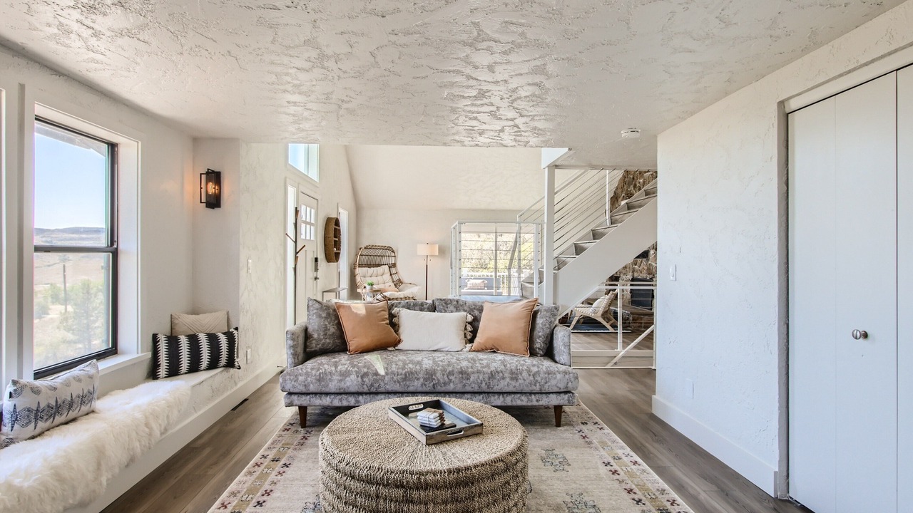 Photo of Livingroom in Golden